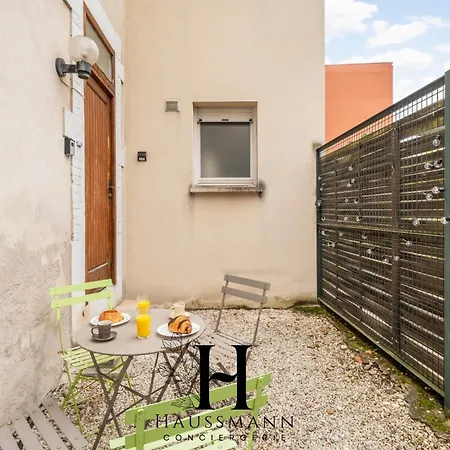 Apartment Magnifique Theme Friends Avec Terrasse
