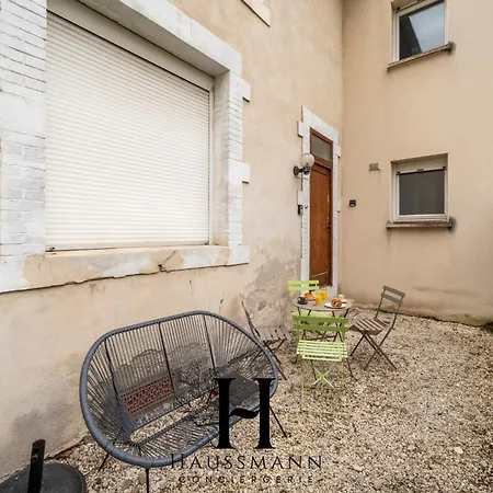 Apartment Magnifique Theme Friends Avec Terrasse Nancy